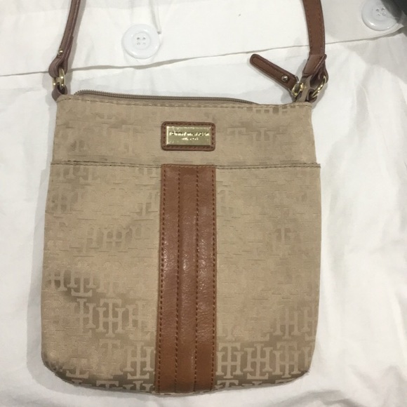 Tommy Hilfiger Handbags - Sacoche